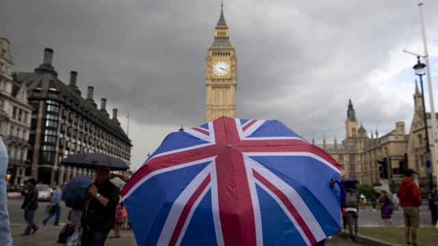 İngiliz halkının yüzde 25,9’u Müslümanlara karşı olumsuz görüş taşıyor