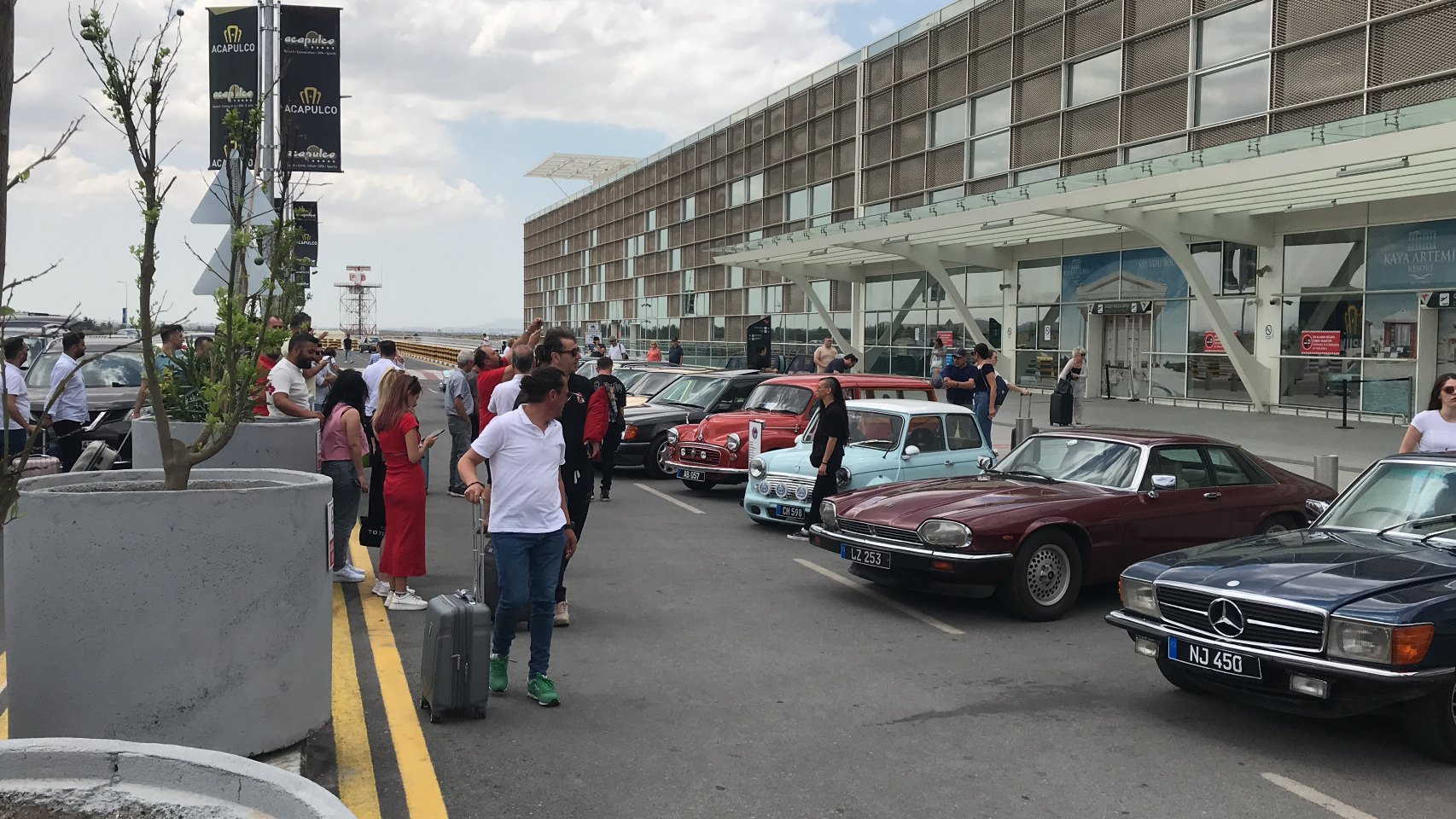 Klasik otomobiller Ercan’daydı